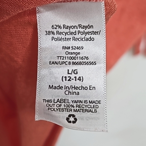 Oversized v-neck, boxy sweater, batwing style sleeves - Picture 5 of 7